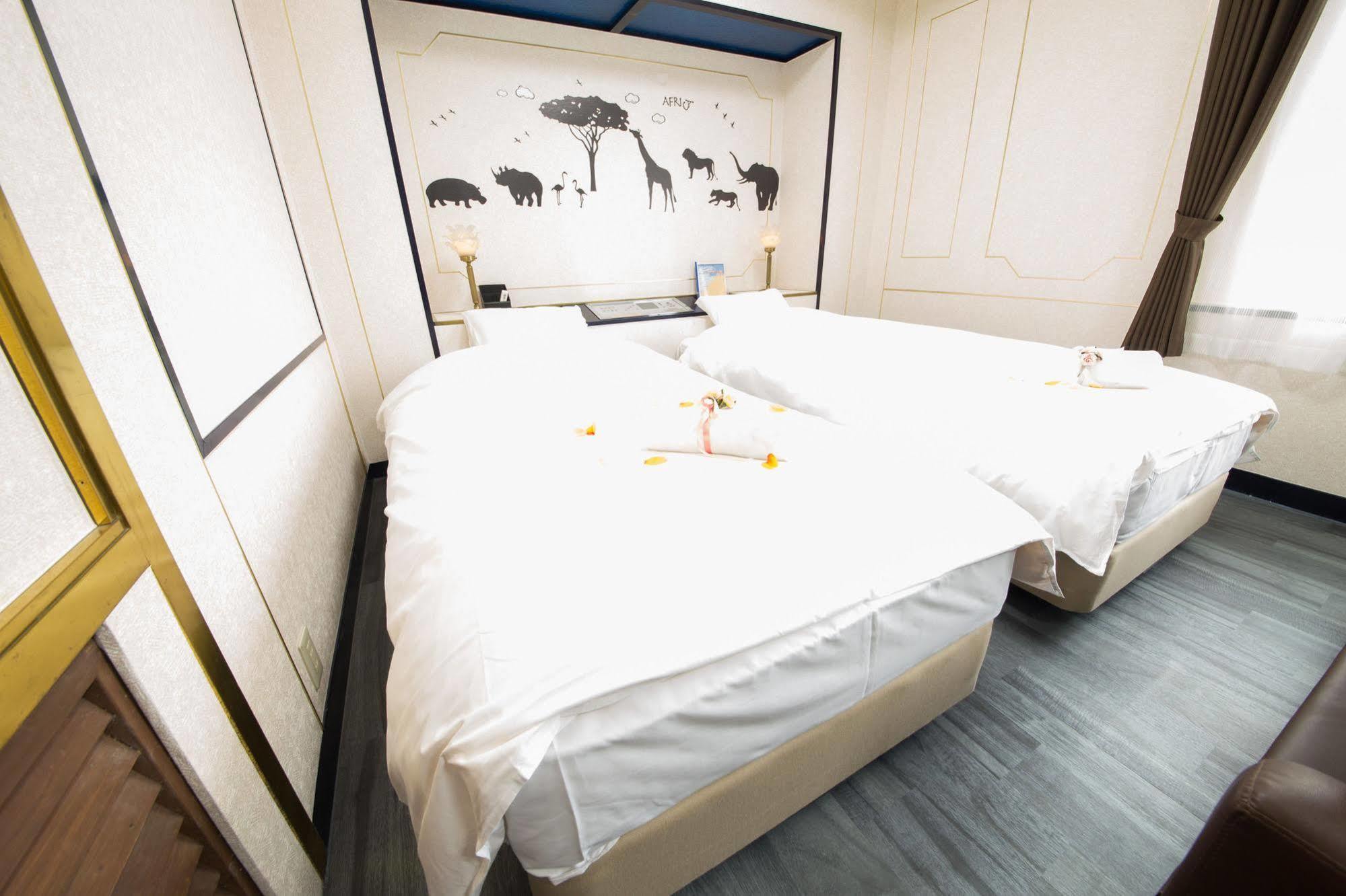 Hotel Candy Hall (Adults Only) Osaka Exterior foto