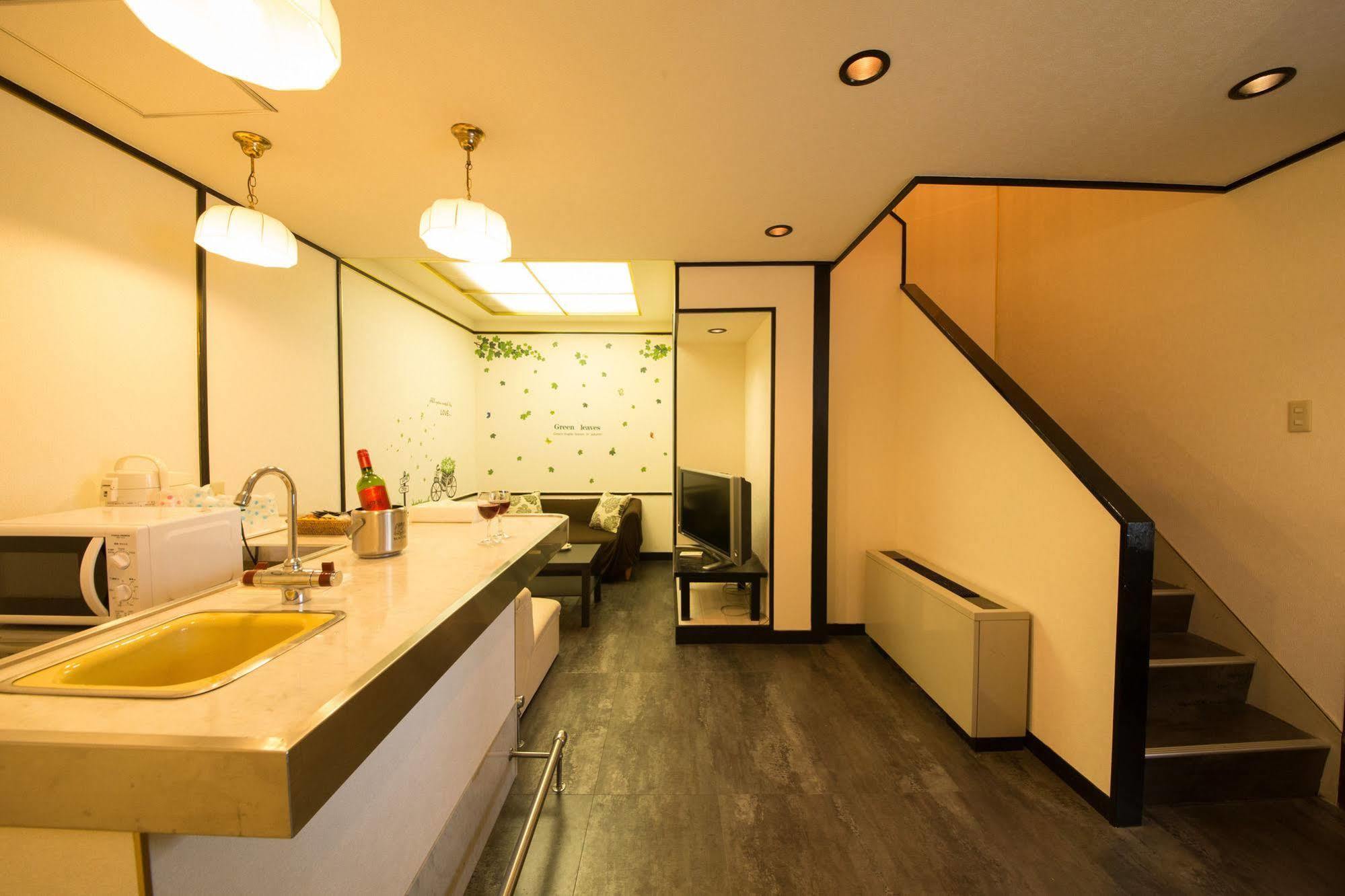Hotel Candy Hall (Adults Only) Osaka Exterior foto